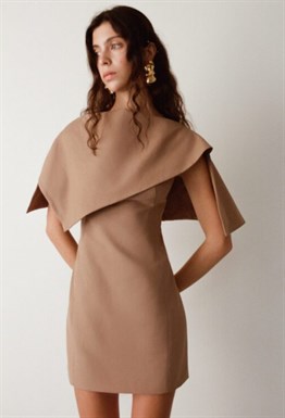 Мини-платье с оборками