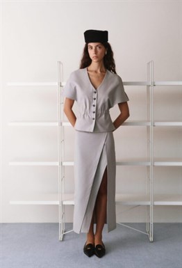 Юбка с разрезом