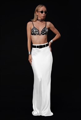 Белая юбка из вискозы со шлевками