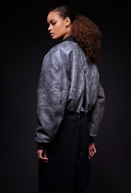 Кожаный бомбер с винтажным эффектом