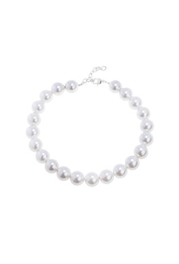Necklace made of artificial grey pearls