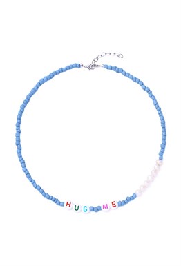 чокер с голубым бисером и жемчугом