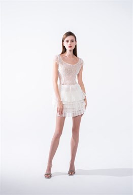 Платье с буфами