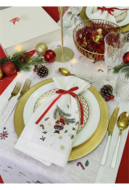 Салфетки с вышивкой "Щелкунчик"