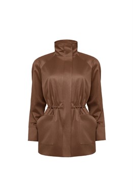 «Espresso foam» Парка с карманами на кулисе.