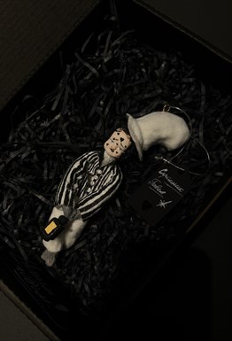 Игрушка "Скромник Павел"