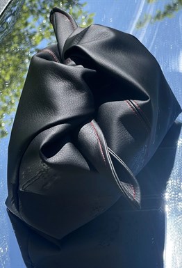 КЛАТЧ-КОСМЕТИЧКА