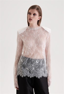 Лонгслив кружевной с плечиками