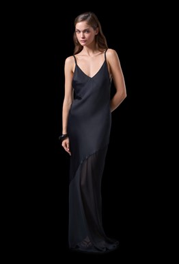 Черное платье-комбинация из вискозы с прозрачным шлейфом