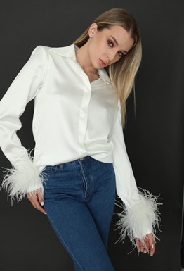 Блуза с перьями