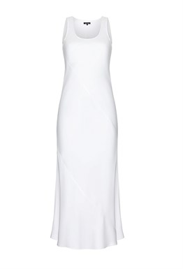 Платье длинное в белом оттенке
