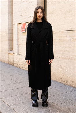 Пальто женское  черное оверсайз