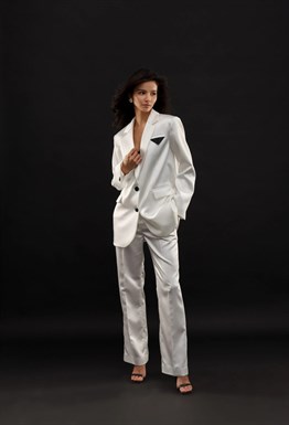 Костюм Oversize из атласа Black&White