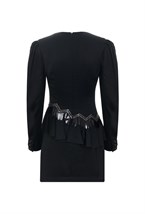 Платье мини с баской - фото 105710