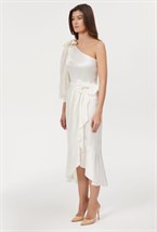 Платье на одно плечо - фото 105733