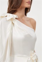 Платье на одно плечо - фото 105735