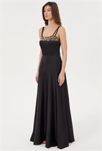 Платье с вышивкой - фото 105797