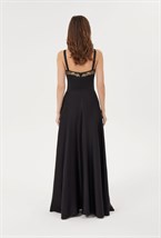 Платье с вышивкой - фото 105798