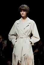 Плащ с бахромой - фото 106174