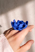 Кольцо цветок синий-фуксия с мушкой - фото 108612