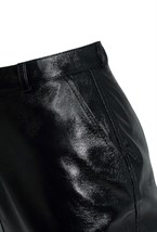 «Glow» Юбка мини из лакированной кожи - фото 109313