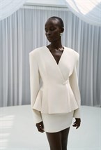 Жакет приталенный с шарфом - фото 109567