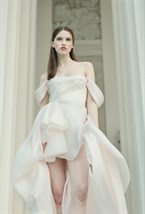 Нежно-розовое платье со шлейфом - фото 109618