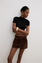 Замшевые шорты - фото 113553