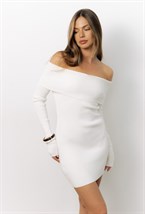 Платье со спущенными плечами - фото 113797