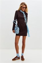 Платье-мини из фактурной ткани в цвете «горький шоколад» - фото 115314