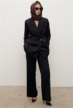 Двубортный приталенный жакет на одной пуговице - фото 115365