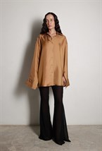 Рубашка с деталью на спине - фото 117227