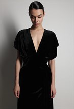 Платье бархатное макси с разрезом - фото 117235