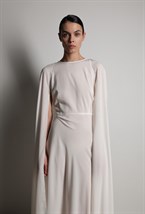 Платье макси с накидкой - фото 117364