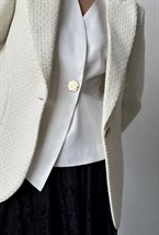 Жакет с акцентной пуговицей ivory - фото 118558