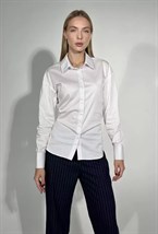 Рубашка с золотыми запонками и шнуровкой сзади - фото 118649