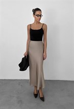 Юбка атласная - фото 120105