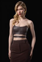 Темно-коричневая замшевая юбка миди - фото 120439