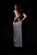 Классическая серая юбка миди в полоску - фото 120587