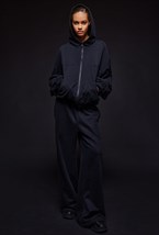 Черное zip худи с кожаной окантовкой - фото 120604