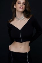 Черный трикотажный топ с молнией - фото 120844