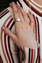 Signet ring with a heart symbol Gold - фото 122559