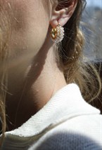 Hoops Acrylic Pearlds Earrings Gold - фото 123586