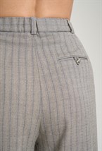 Брюки серые, полоска - фото 125864