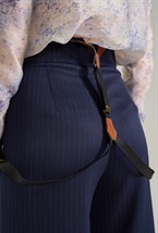 Брюки с подтяжками - фото 125887