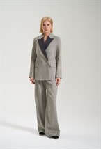 Двубортный жакет в полоску с контрастными лацканами - фото 125902