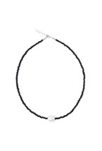 чокер из черного бисера с барочной жемчужиной - фото 128499