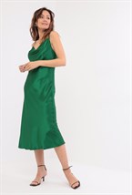 Зеленое шелковое платье - фото 128926