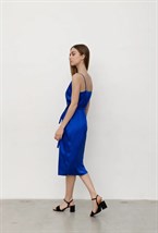 Шелковое платье на запах - фото 128940