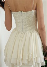 платье на тонких бретельках с шифоновой юбкой-солнцем - фото 12993